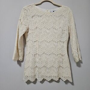 Dainty Jewell's Cream Floral Lace Modest Blouse 3/4 Sleeve Scalloped Hem Medium